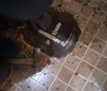 云霄卫生间漏水维修公司为您分享下卫生间渗水如何处理及注意事项